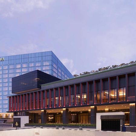 Hilton Bengaluru Embassy Manyata Business Park Hotel Exterior photo
